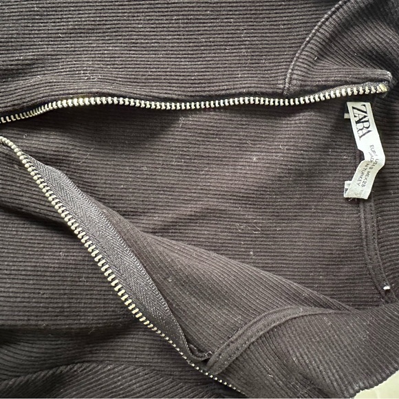 Zara Black Ribbed Half-Zip Mock Neck Long Sleeve Crop Top - Picture 6 of 7